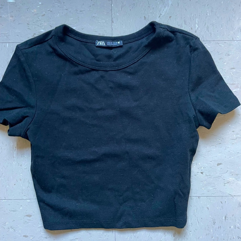 Zara black cropped tee shirt